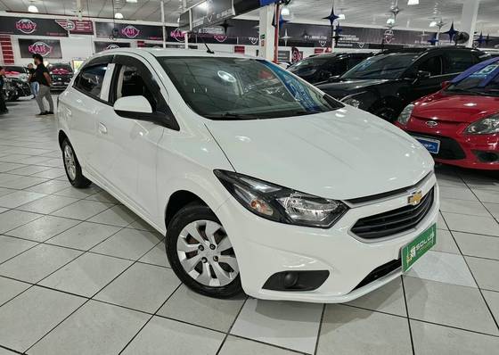 CHEVROLET ONIX 1.0 MPFI LT 8V FLEX 4P MANUAL CHEVROLET ONIX 1.0 MPFI LT 8V FLEX 4P MANUAL